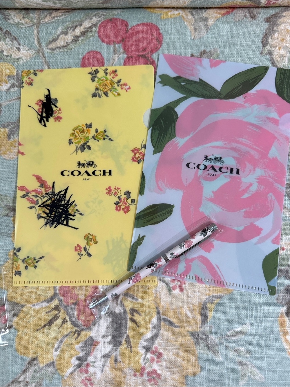 Coach File Folders Pink & Yellow Floral Set with Matching Pen NWT